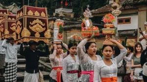 Beyond ‘Hello’: Key Indonesian Greetings for Travelers