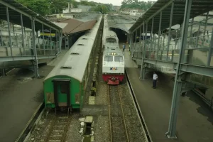 Grab vs. Local Taxis in Indonesia: Which is Best for Your Trip?