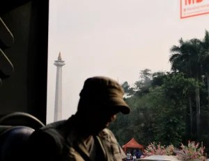Local SIM vs. International Roaming in Indonesia: What to Choose?