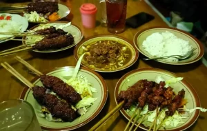 Teh Tarik in Indonesia: More Than Just a Drink, It’s a Foamy Tradition