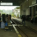CGK Ekspres vs. Taxi: Which Jakarta Airport Transfer is Faster?