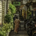 Exploring Malioboro Street: Yogyakarta’s Bustling Heart &amp; Shopping Hub