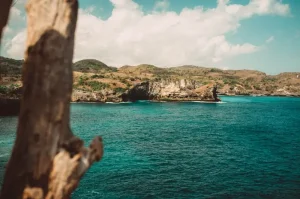 Discover Uluwatu: Beaches, Temples, and Cliffside Views in Southern Bali