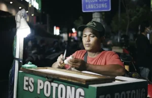 Staying Connected in Indonesia: SIM Card, eSIM, or Pocket WiFi?